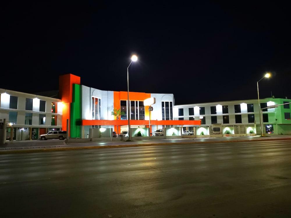 Paraíso Express Torreón Exterior foto