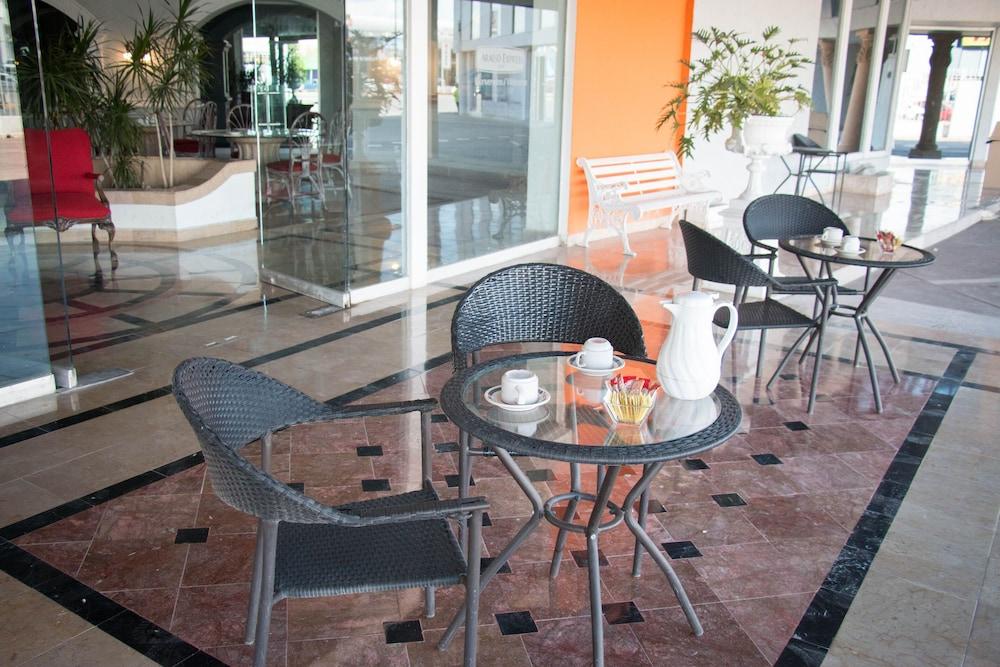 Paraíso Express Torreón Exterior foto